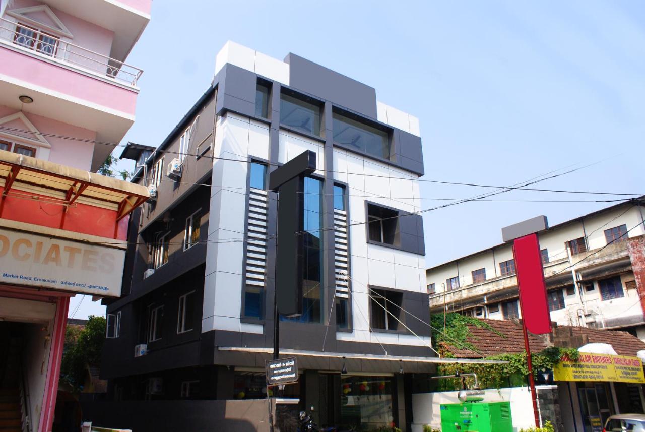 Collection O 8267 Galaxy Inn Kochi Εξωτερικό φωτογραφία