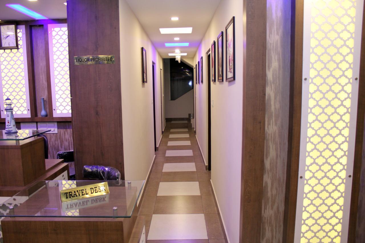 Collection O 8267 Galaxy Inn Kochi Εξωτερικό φωτογραφία