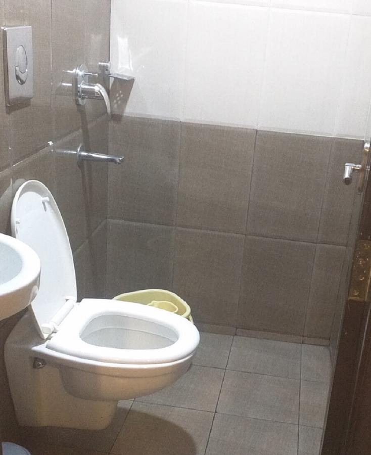 Collection O 8267 Galaxy Inn Kochi Εξωτερικό φωτογραφία